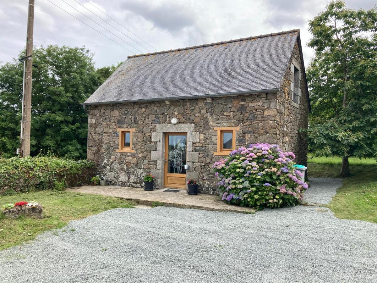 Petite Maison De Campagne Plouec-du-Trieux Luaran gambar